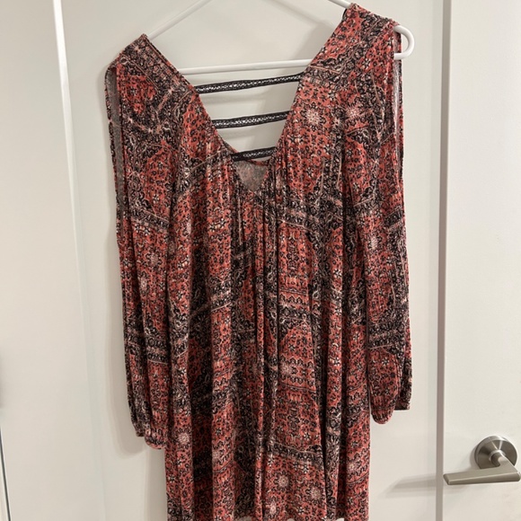 Dress - Picture 2 of 2